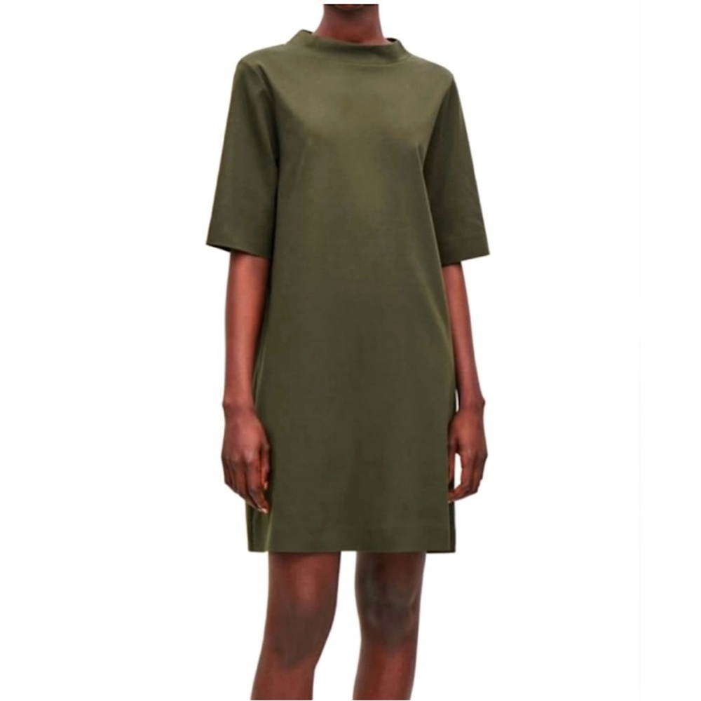 COS Mock Neck Relaxed Fit Boxy T-shirt Dress in Deep Green Size Small/4